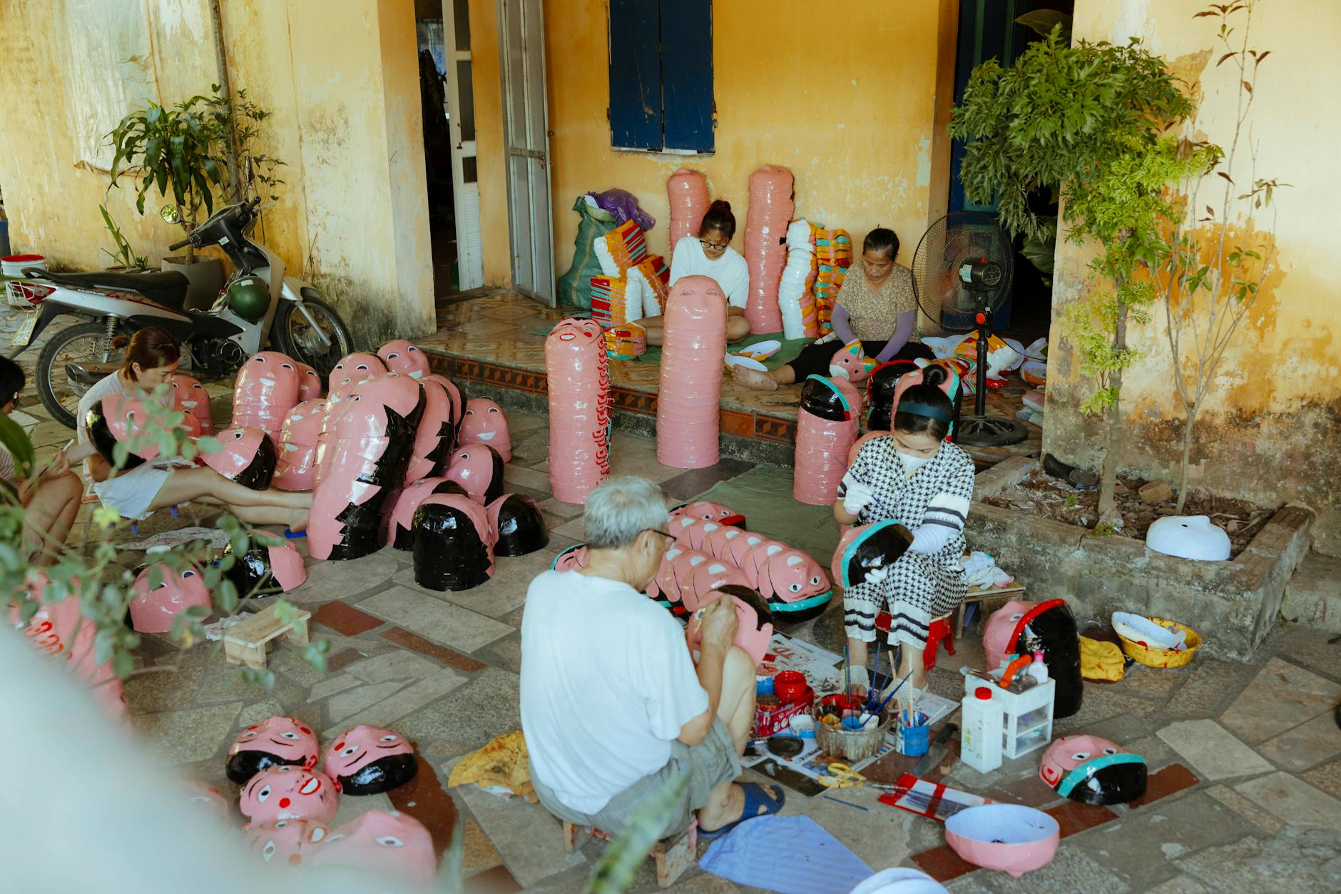 Building a Creative Community Through Email: How Arts & Crafts Brands Turn Buyers Into Advocates